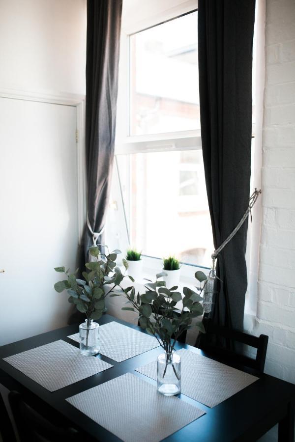 The Holt Apartment Leicester Exterior photo
